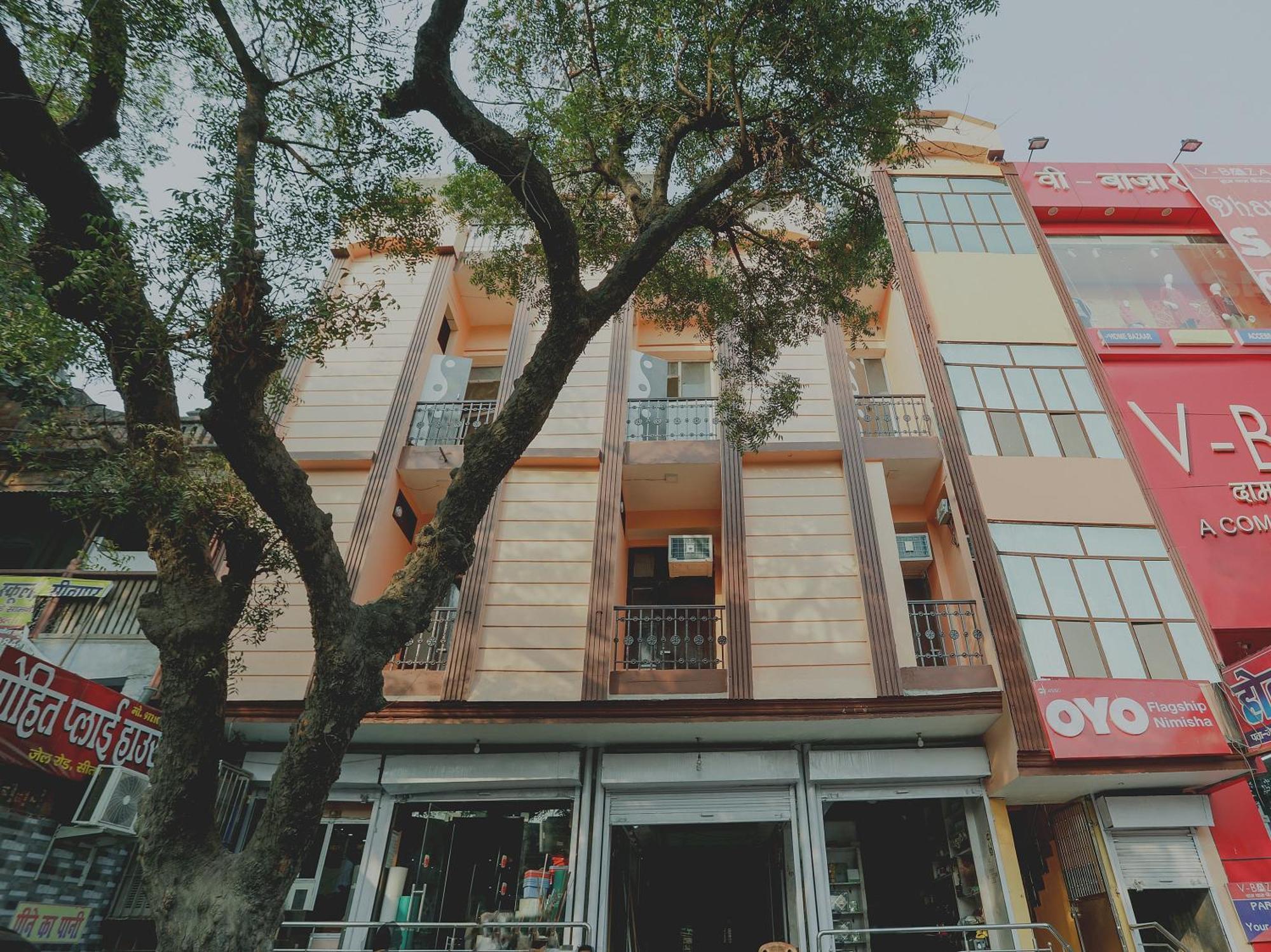 Super Collection O Nimisha Jail Rd Hotel Sitapur  Exterior photo